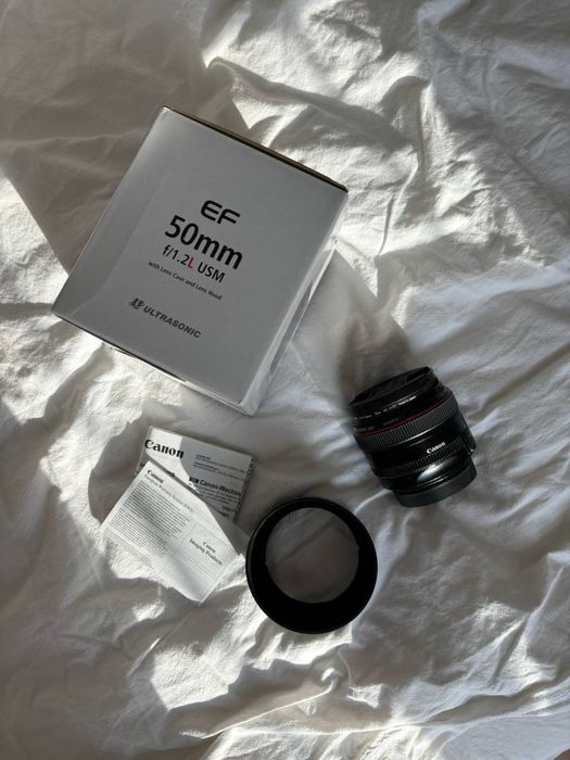 Canon EF 50mm f/1.2L USM