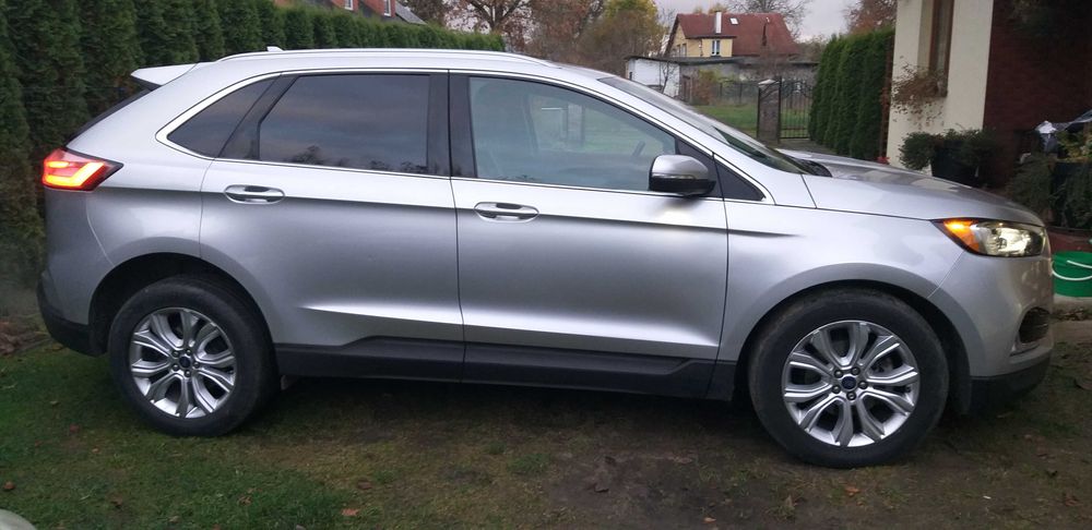 Sprzedam Forda  EDGE Titanium ECOBOST 2.0 benzyna