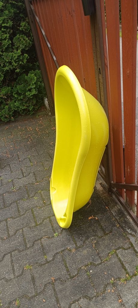 Krzesełko do karmienia.