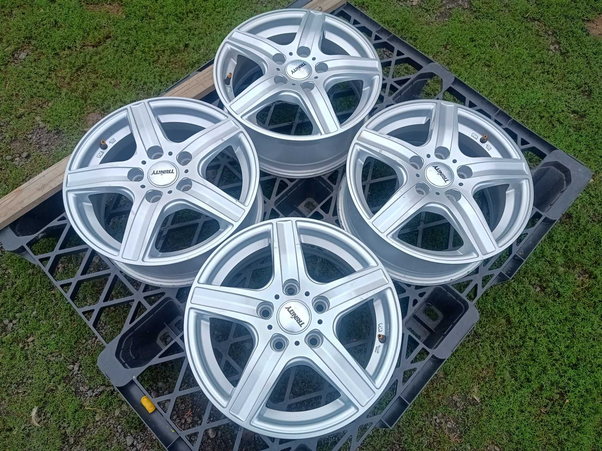 Alufelgi Trinity 15'' 5x114'3 Kia, Hyundai, Toyota, Renault, Nissan