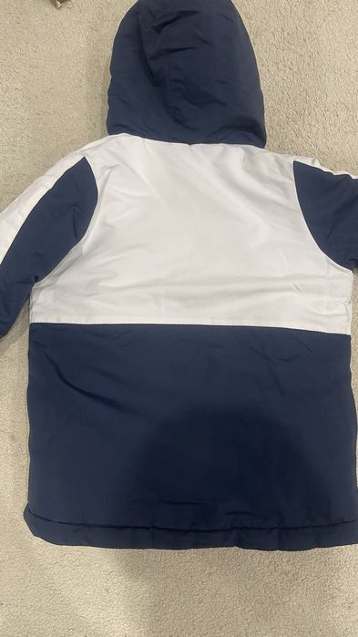 Продам куртку дитячу Reserved