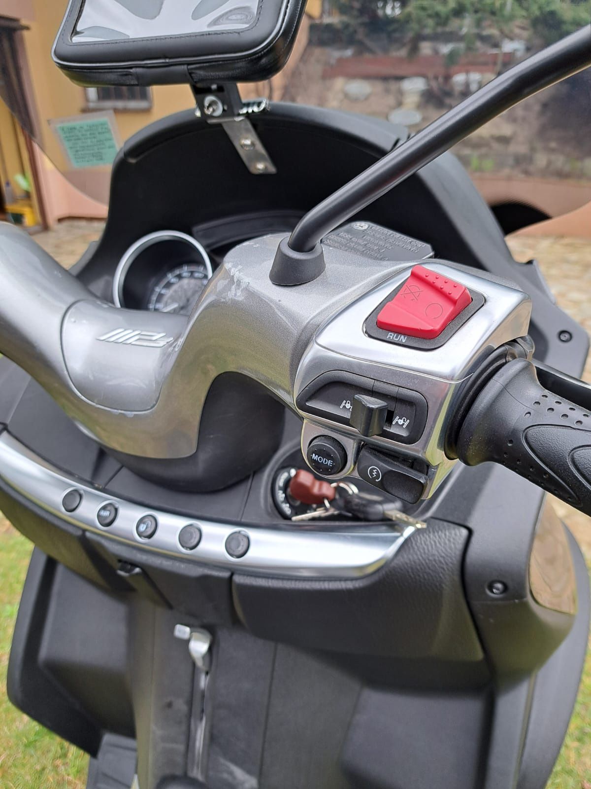 Piaggio MP3 2016