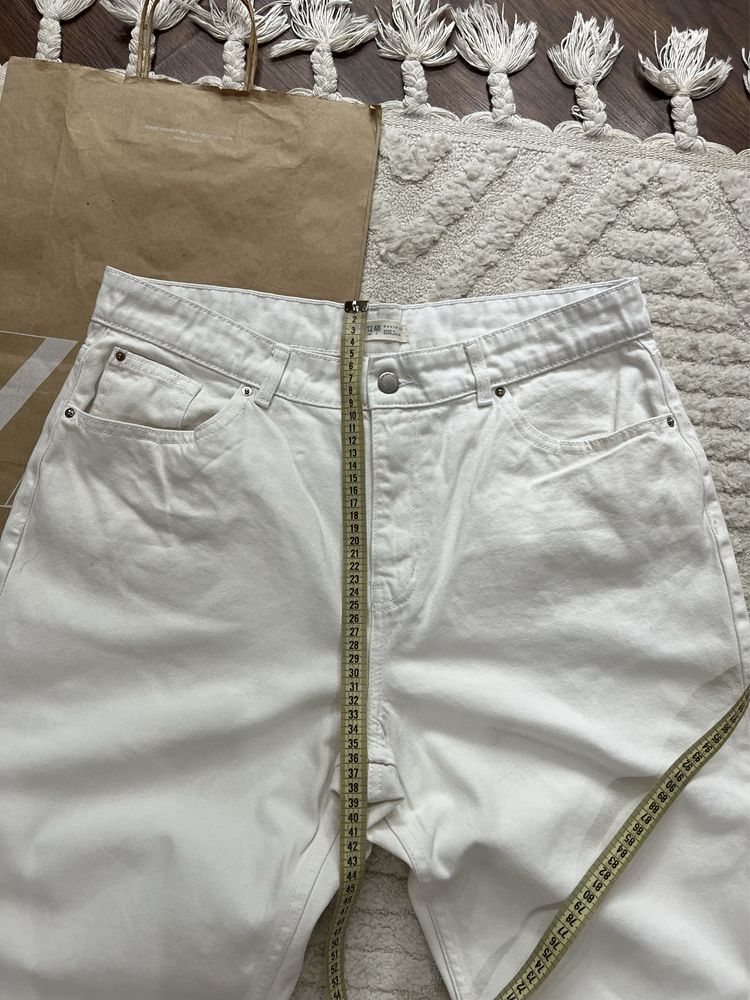Високі білі джинси mom Denim Co Zara