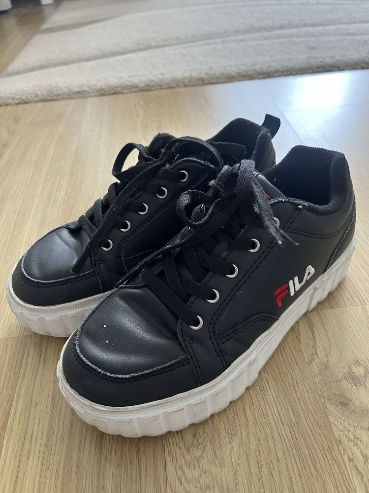 Adidasy Fils r.34
