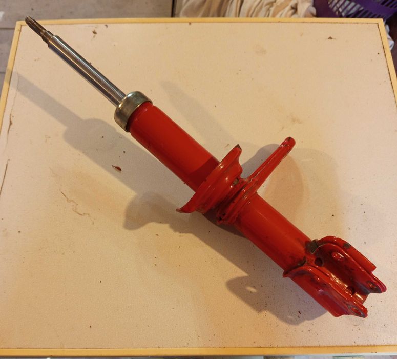 Таврия Стойка левая передняя