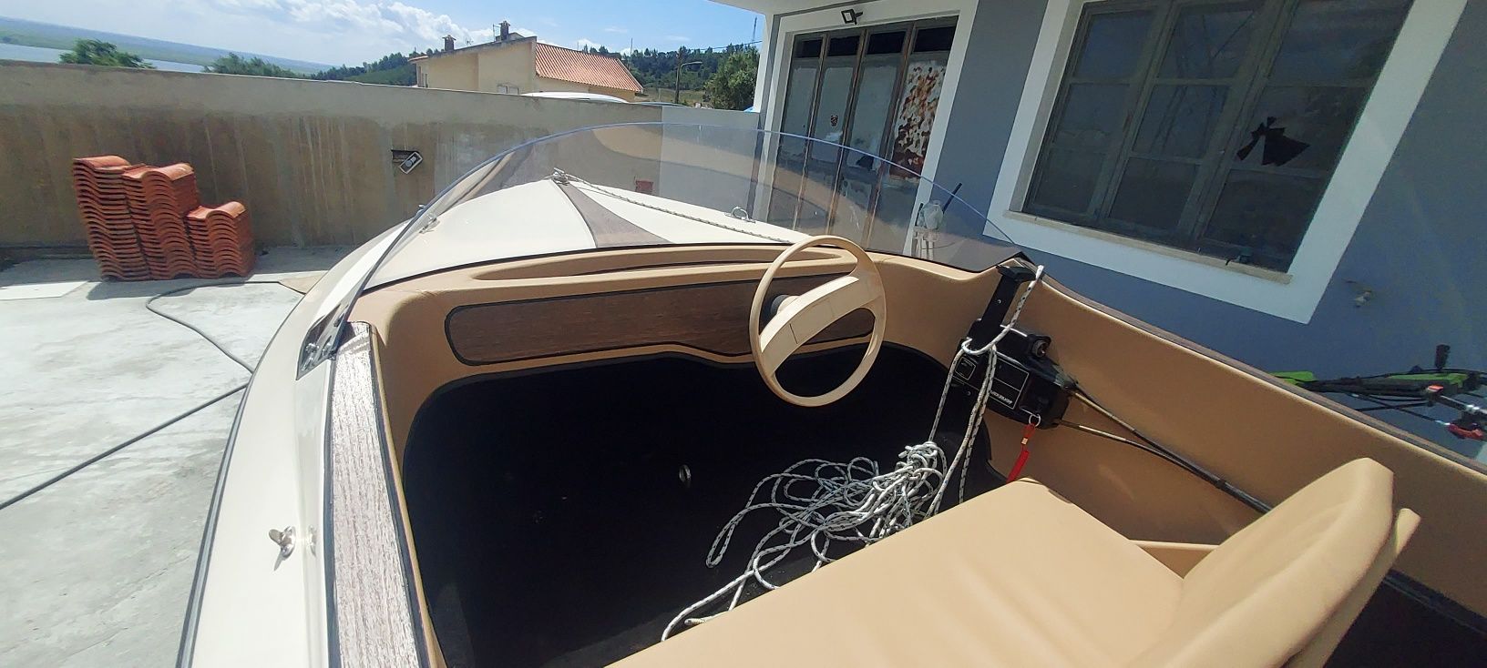 Barco todo restaurado  15cv a 4 t troco