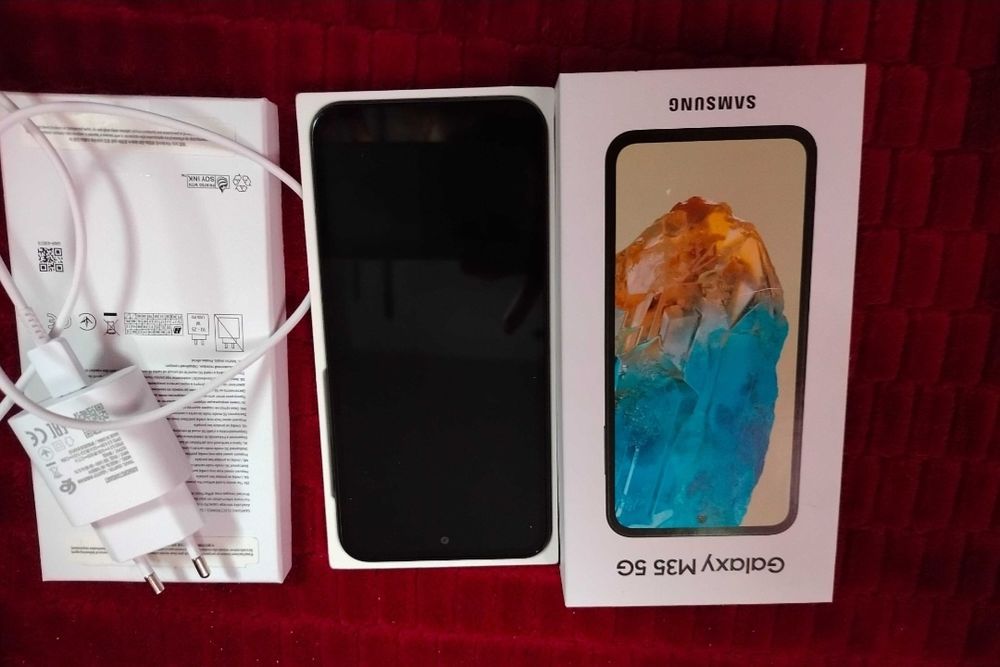 Продам Samsung M35