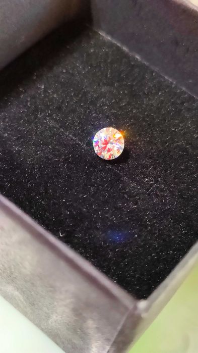 Diamante moissanite com certificado GRA