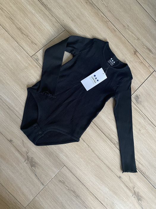 5.10.15 nowe body czarne 110 balet gimnastyka