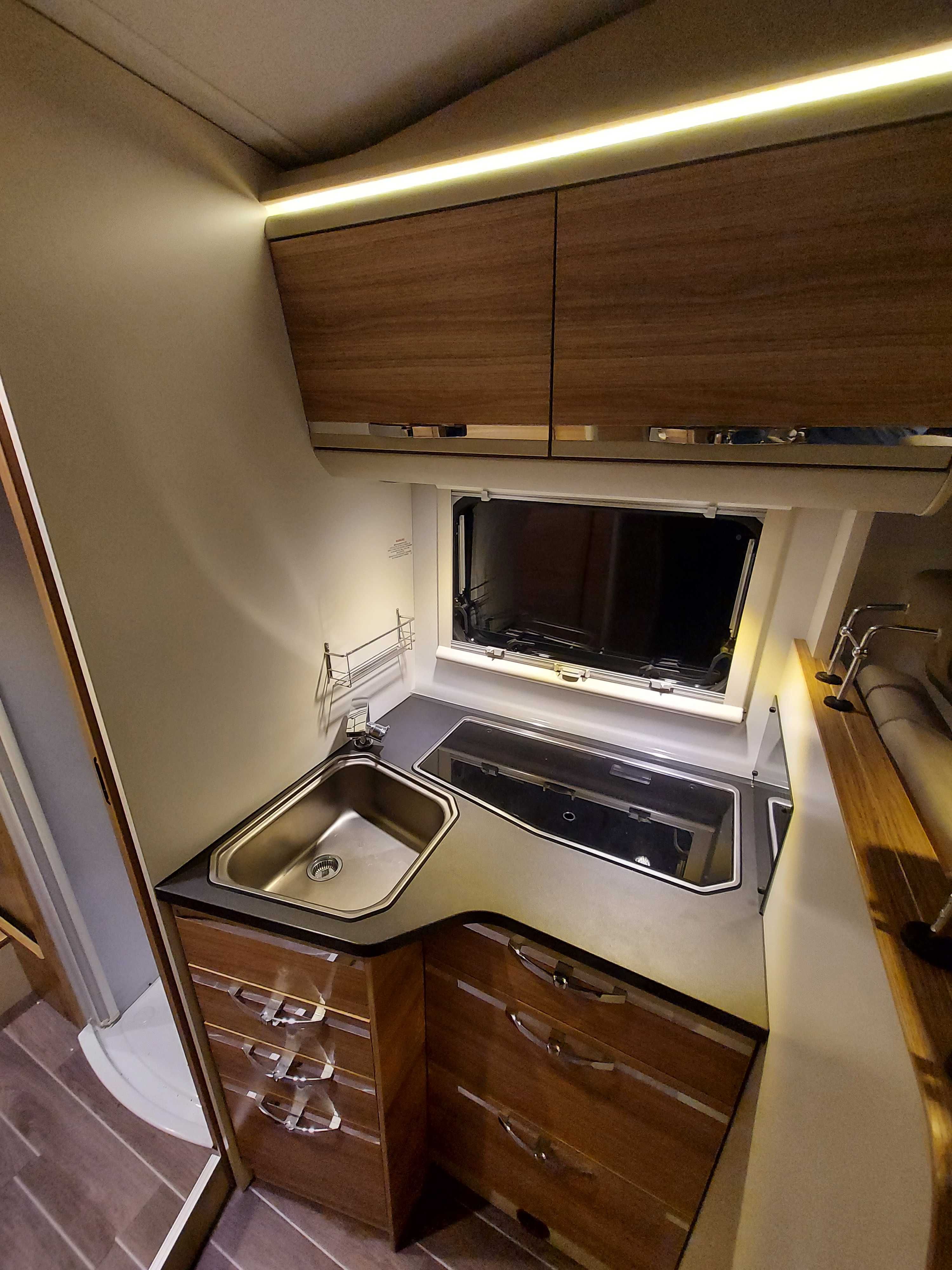 Adria Matrix 670 SL, 5 osobowy
