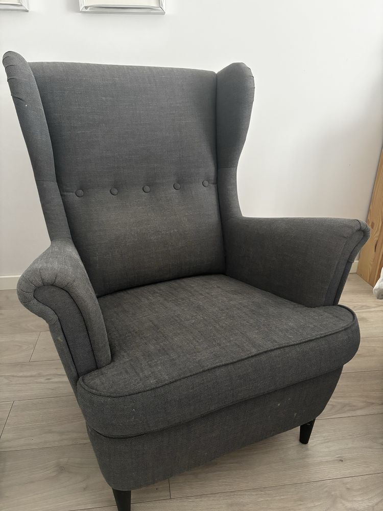 Cadeirão strandmon Ikea