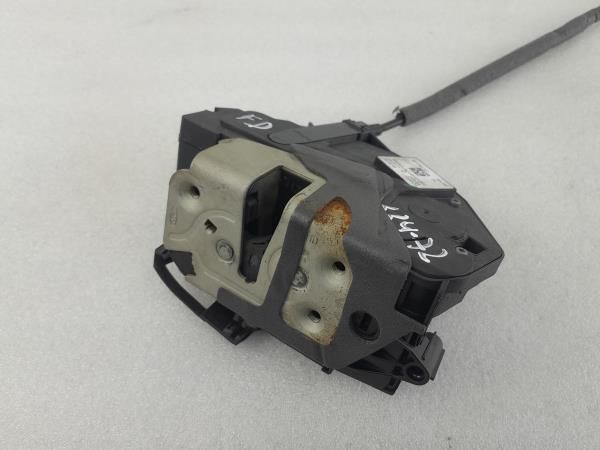 Fechadura / fecho porta frente direito FORD Focus III