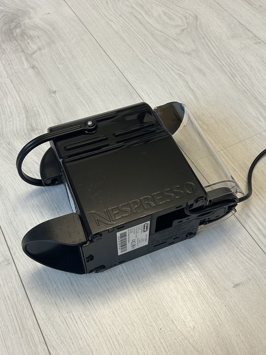 Кавомашина Delonghi nespresso inissia