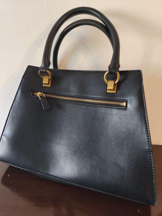 Mala preta Guess modelo Stephi