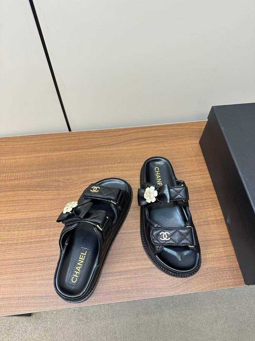 Buty, sandaly klapki, skora 100202