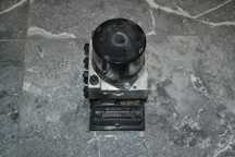 VW POLO 9N POMPA ABS 6Q0907379AF 6Q0614117S