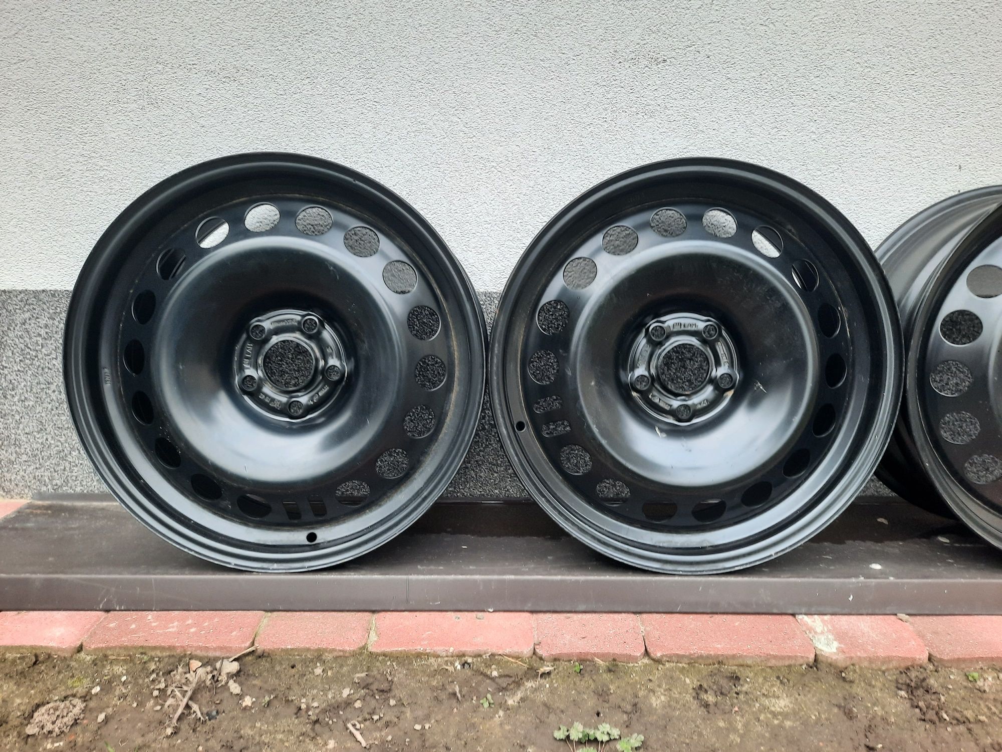 4 nowe felgi 5x105 6.5jx16 ET39 Opel