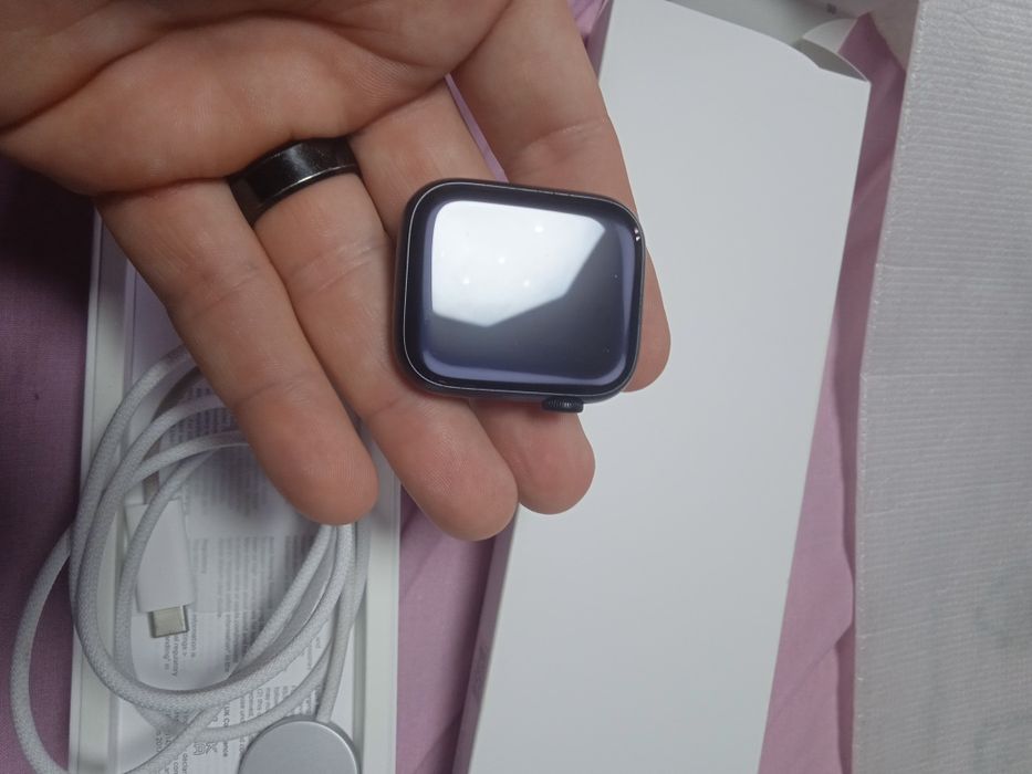 Apple watch series 9 45mm на гарантии