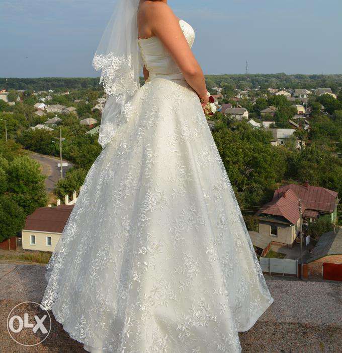 Весільна сукня б/у