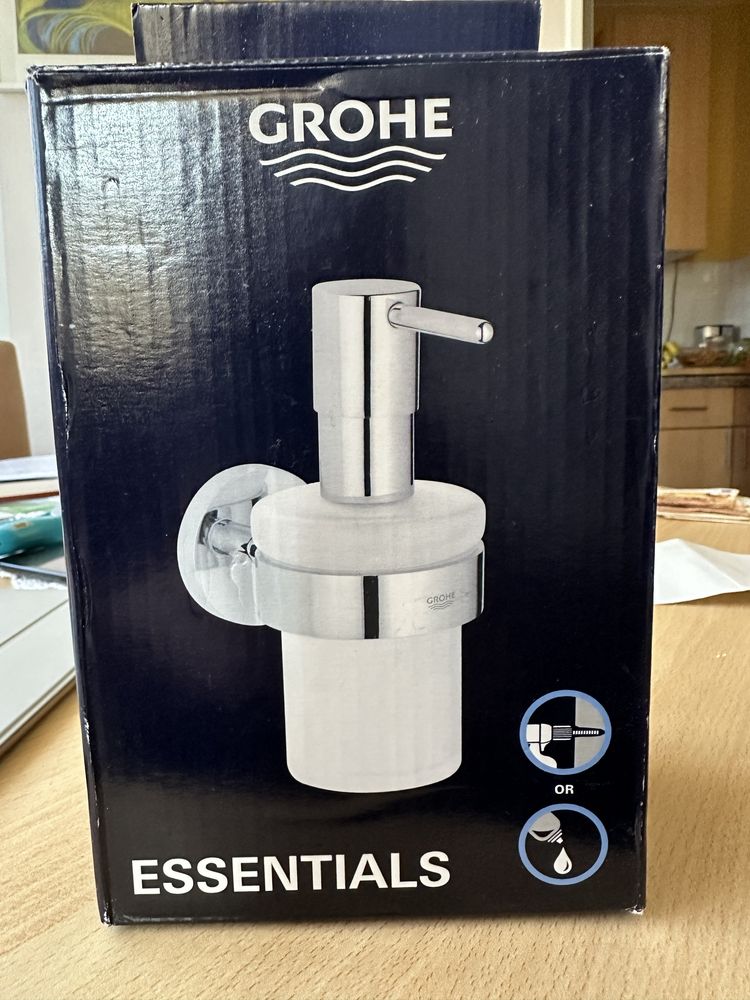 Дозатор жидкого мыла Grohe Essentials