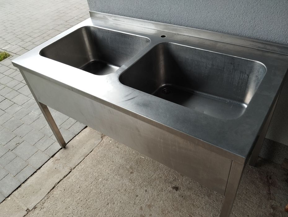 Stół gastronomiczny że zlewem