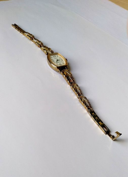 Часы женские Чайка 17 камней, советская позолота, наручные, механика