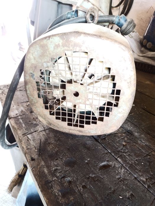 Электро двигатель .