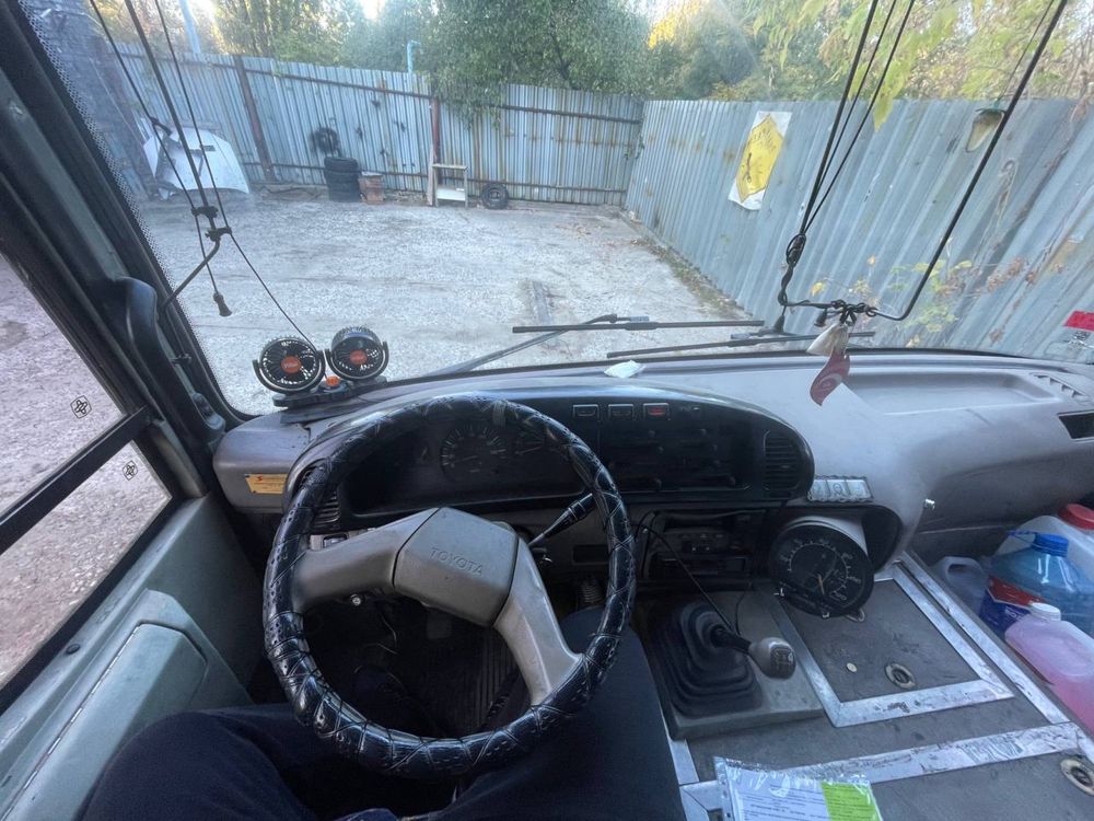 Продам автобус 27 місць Toyota Optimo 3
