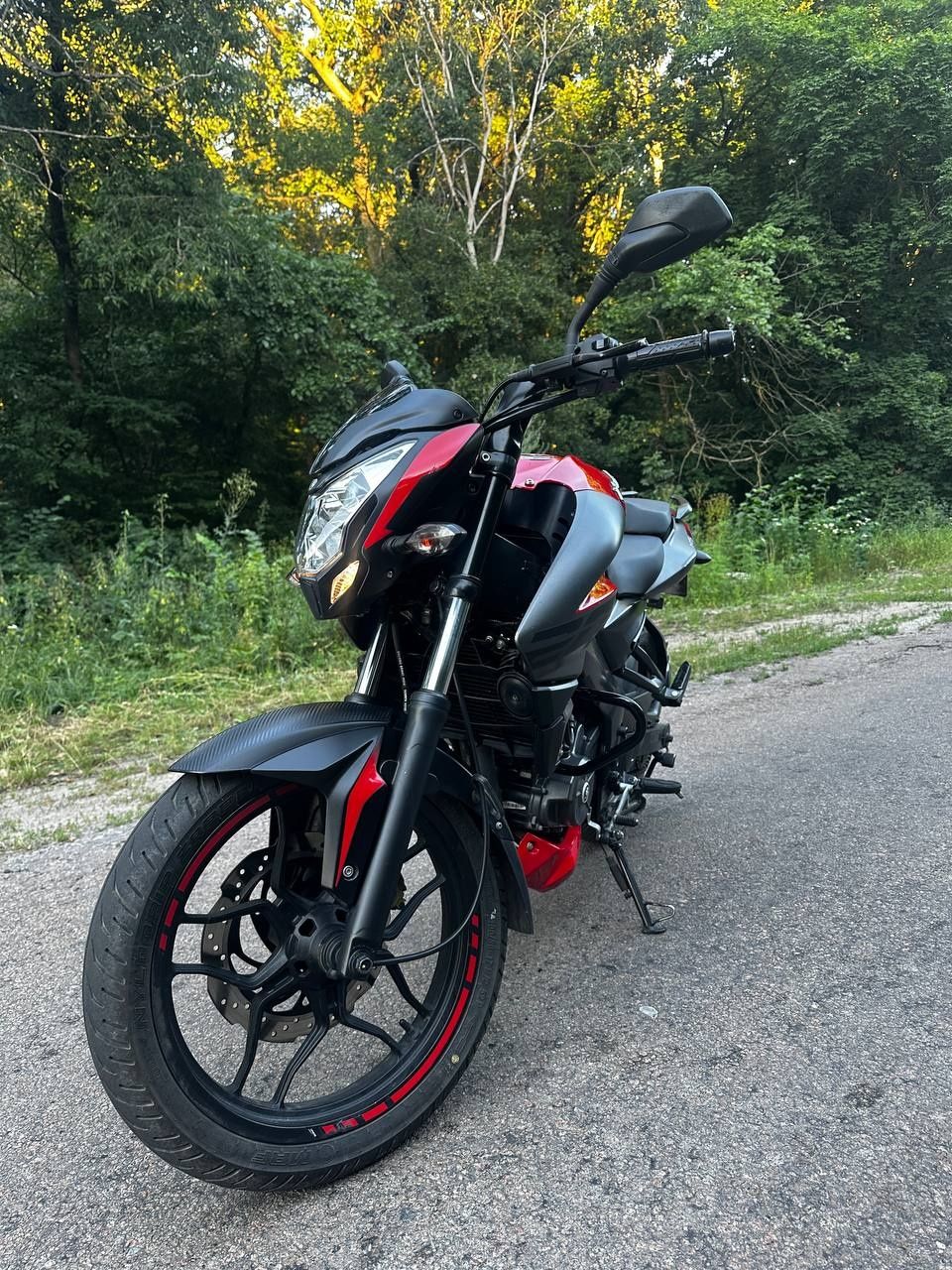 Мотоцикл Bajaj Pulsar ns 200