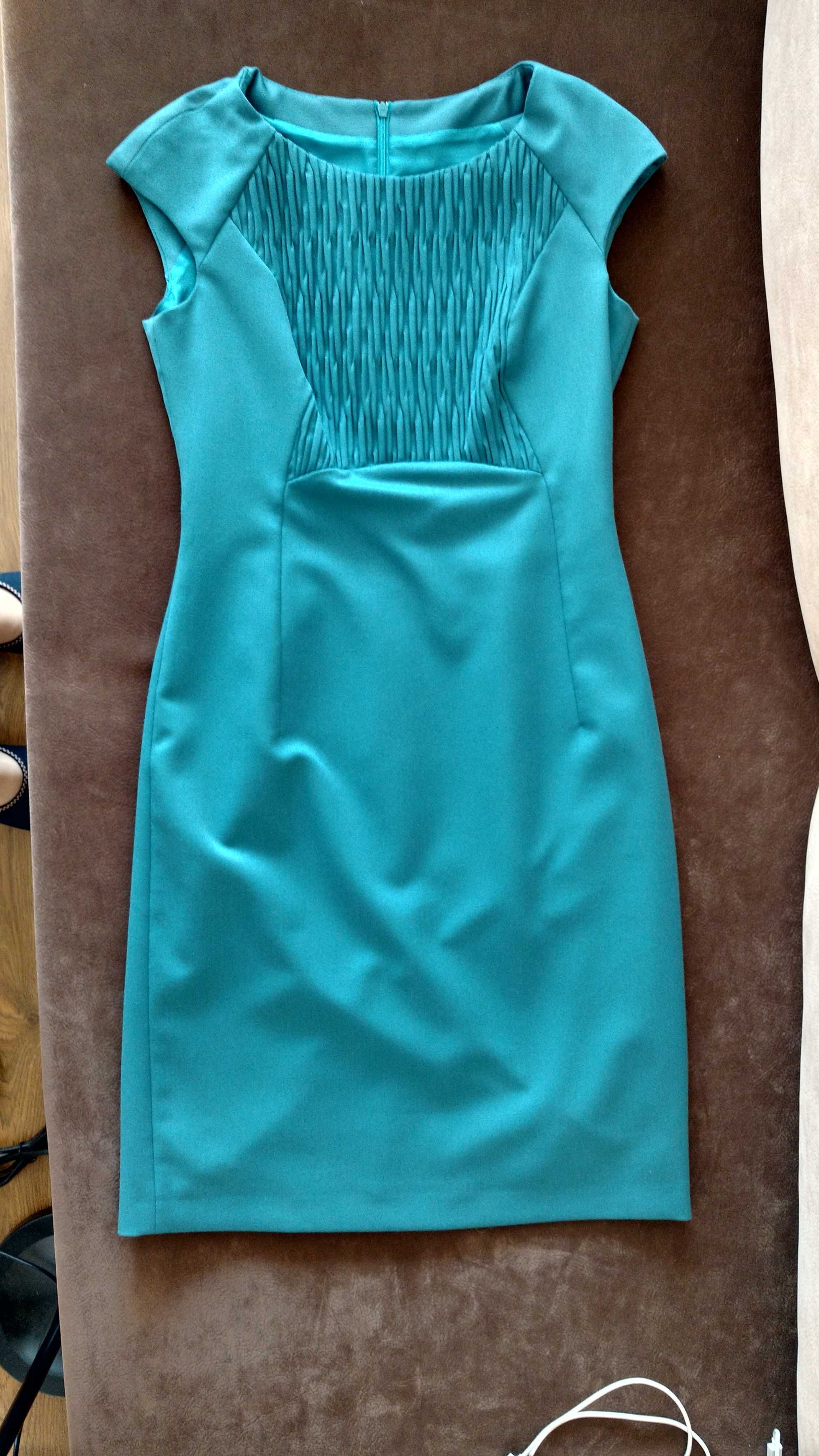 Morska elegancka sukienka ołówkowa Pretty One 36