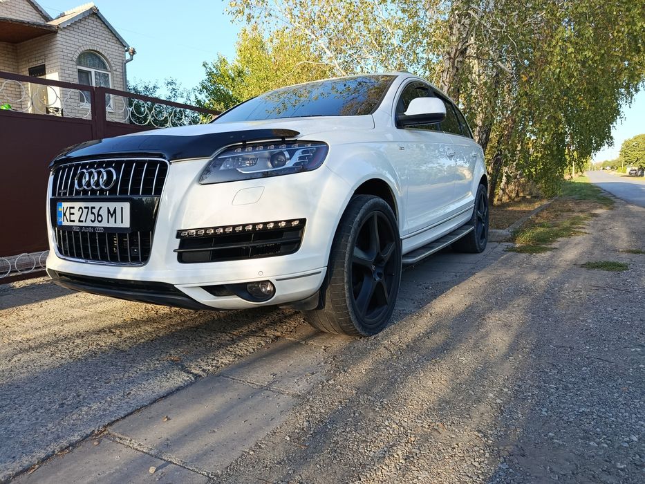 Продам Audi Q7 в отличном состоянии