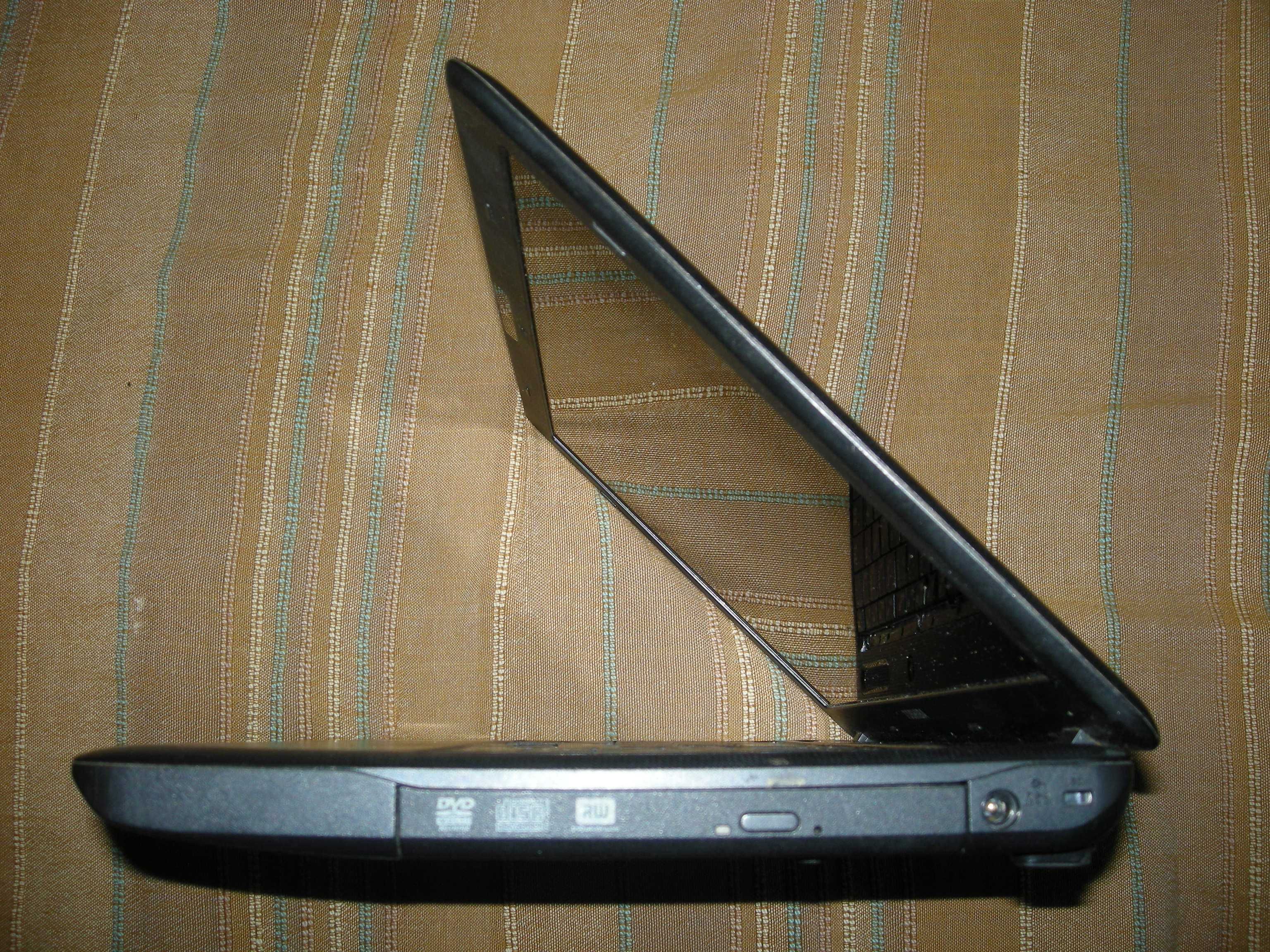 Laptop Toshiba C660 komplet do internetu