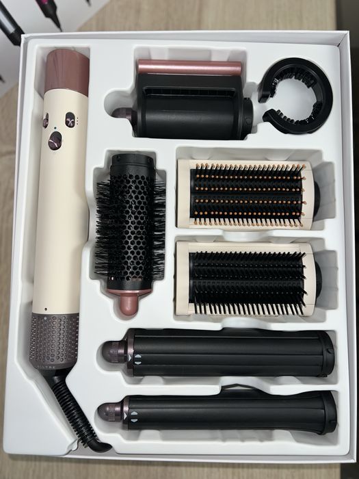 Dyson Airwrap HS05 Sakura — стайлер 6 насадок для волосся