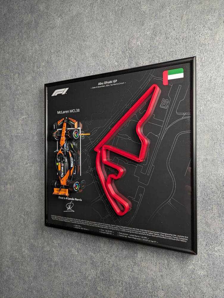 Bburago 2в1 F1 McLaren MCL38 Траса Abu Dhabi GP 2024 #4 Lando Norris