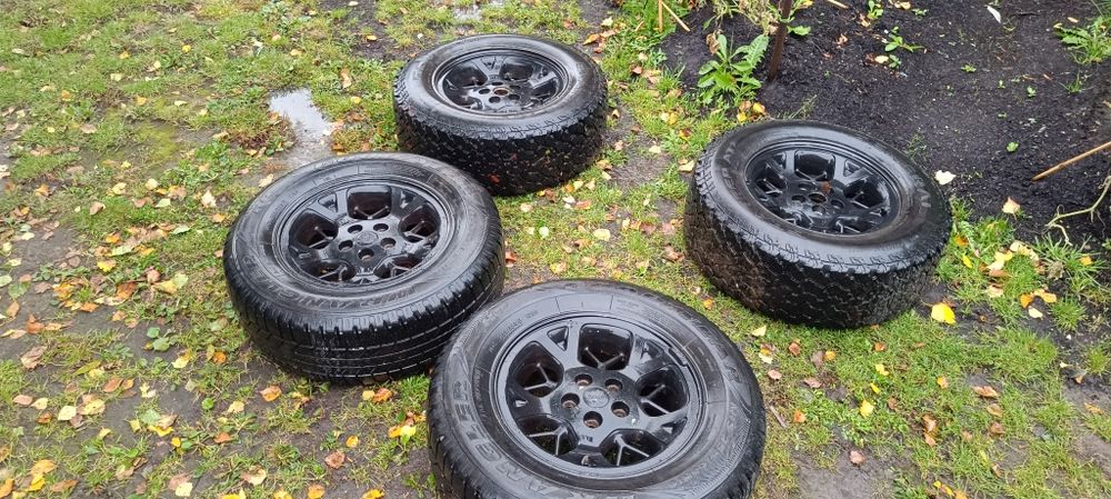 Felgi z oponami Jeep ZJ