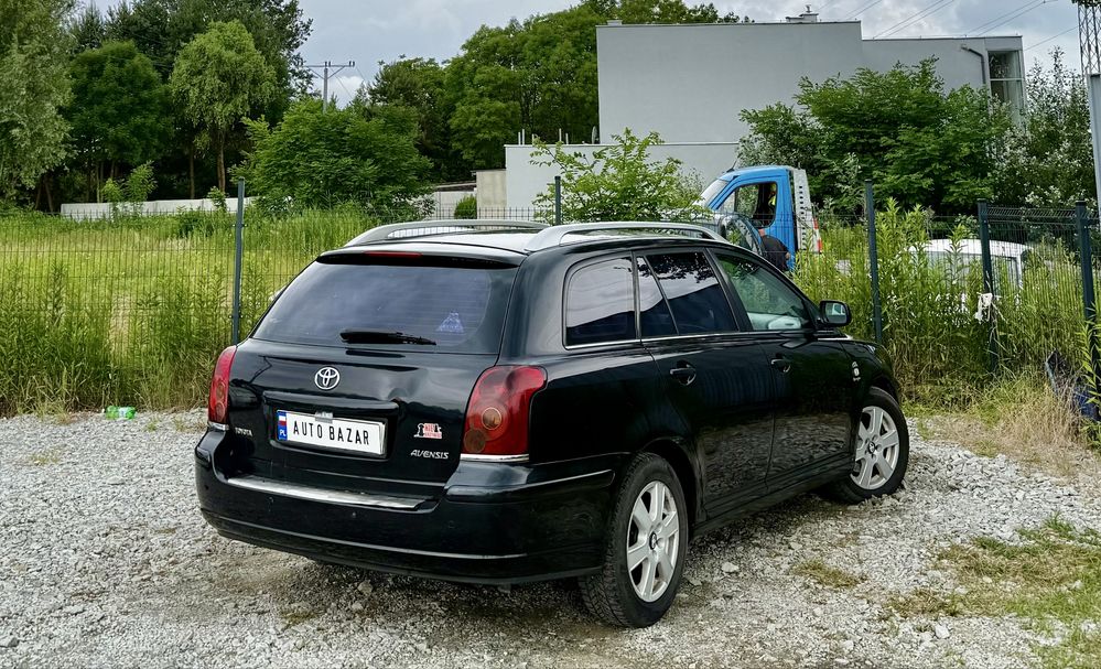 Toyota Avensis 2.0 D4D * 2005 * Klima * Skóry * Alufelgi * Zadbana
