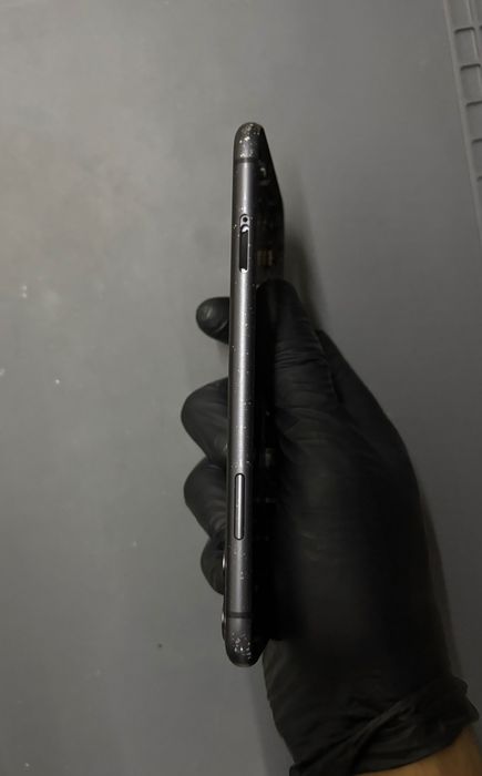 Korpus iPhone 11 Czarny