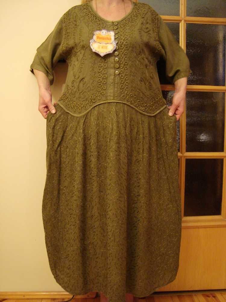 Długa, przewiewna sukienka indyjska r. XL