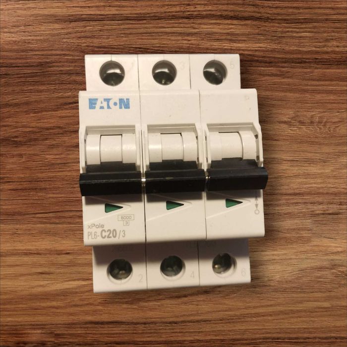 Кабель, дріт сіловий 3х4 ВВГнгд ЗЗЦМ довжина 31м. Eaton C20/3p,C25/3p