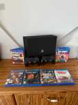 [PS4] Konsola PlayStation 4 Pro (10.01 SOFT) 1TB + 2 Pady + 6 Gier!
