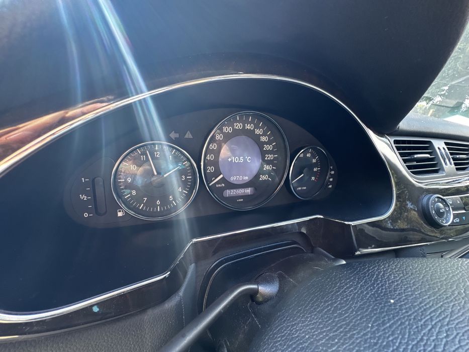 Mercedes CLS500 w219