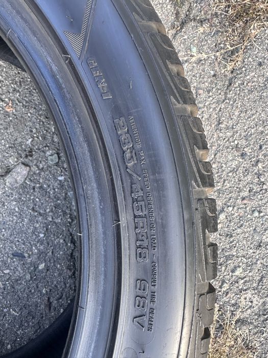 Зимова гума 235/45/r18