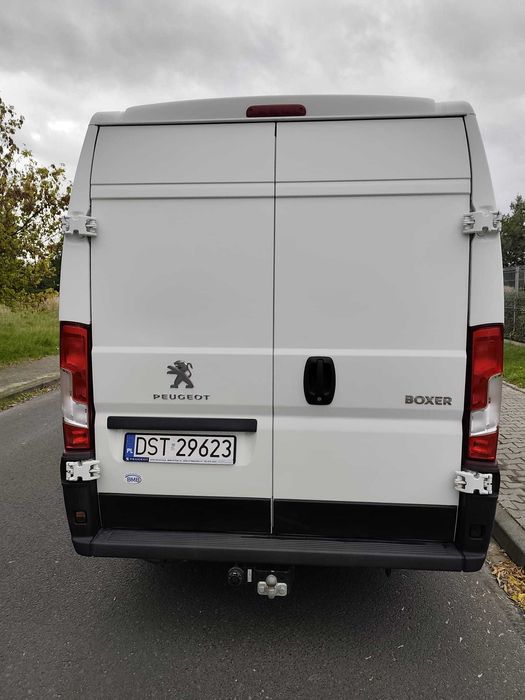 Peugeot Boxer brygadówka 7 osób bardzo niski przebieg