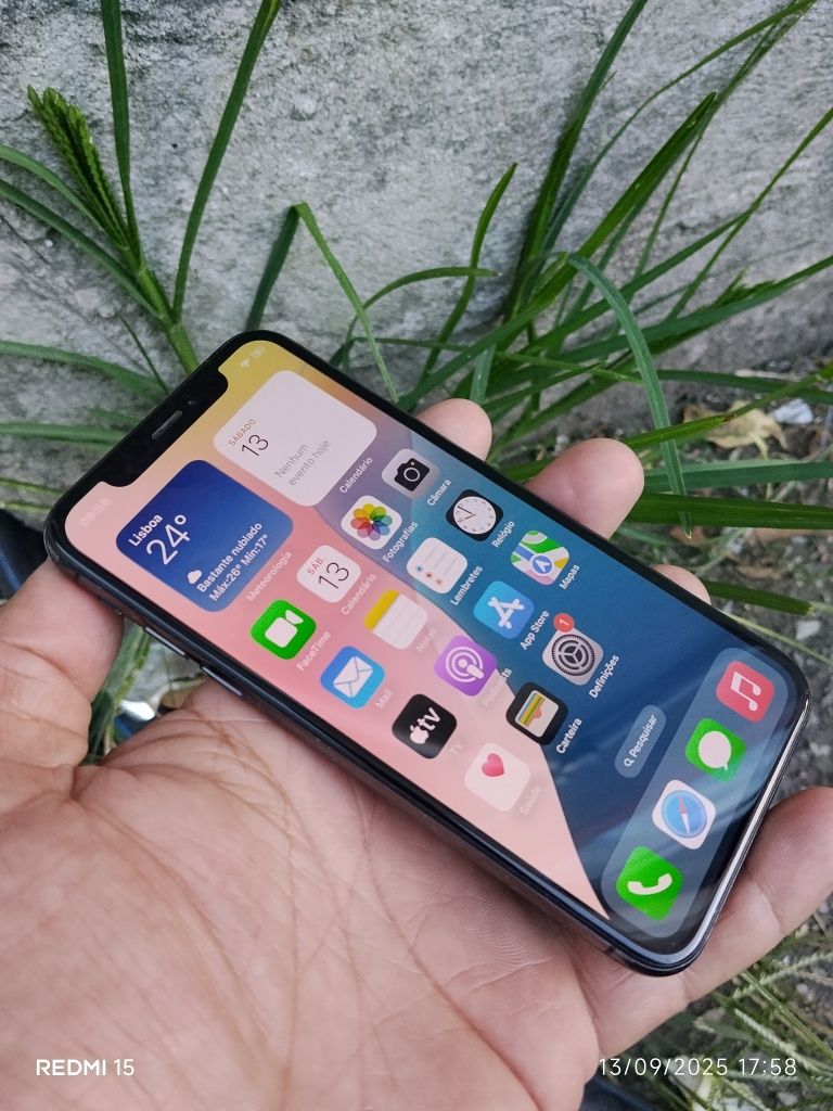 iPhone XS todo original, traseira estalada/ac.troca ou retoma inferior
