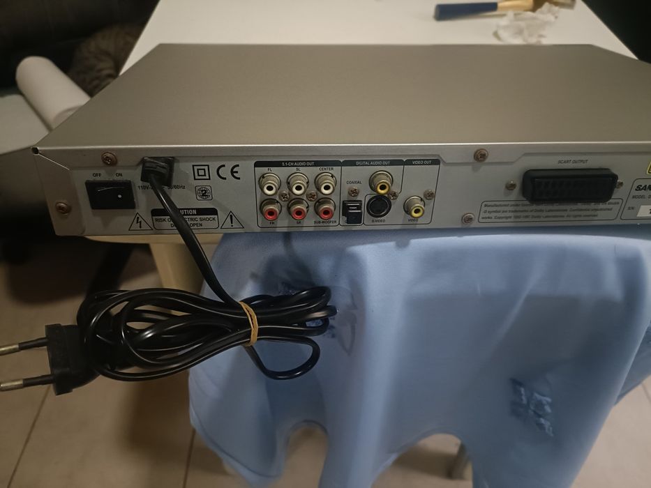 Lote de 3 leitores dvds 2 lg 1 sanyo