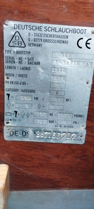 Yamaha F20 silnik zaburtowy Ponton ratiwniczy DSB 380