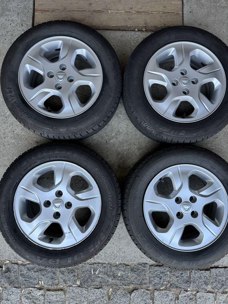 Диски з резиною 4х100R15 Dacia Renault Logan Lodgy Sandero Clio Kangoo