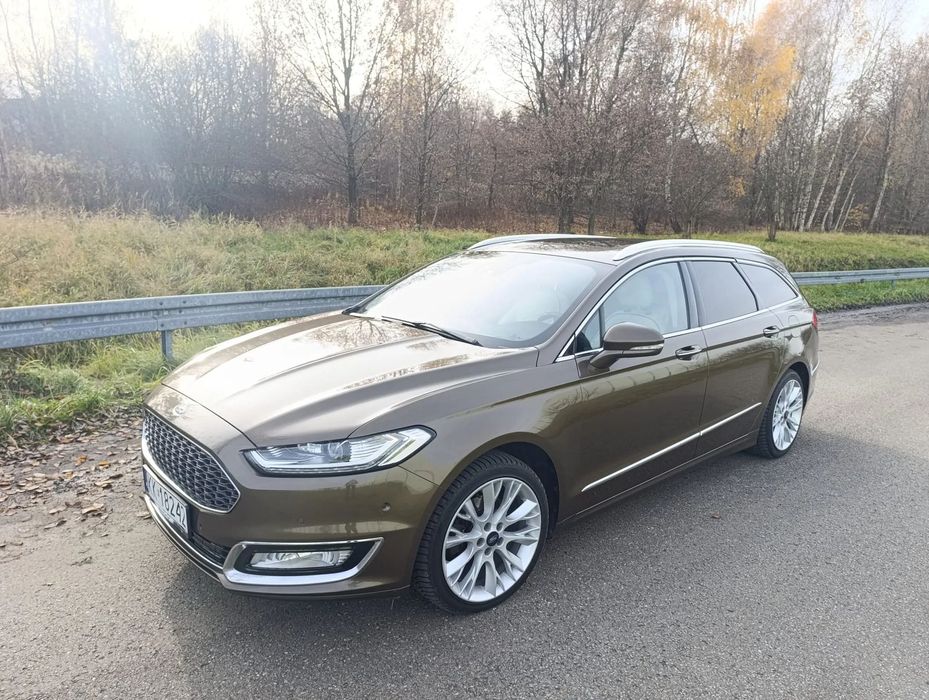 Ford Mondeo Form Mondeo 2017 2.0 TDCI Bi-Turbo Vignale – bogata wersja