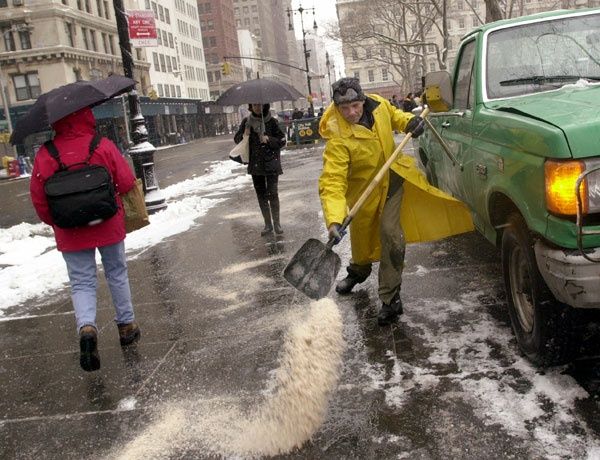Sól na drogę chodnik parking drogowa w workach big bag workowana