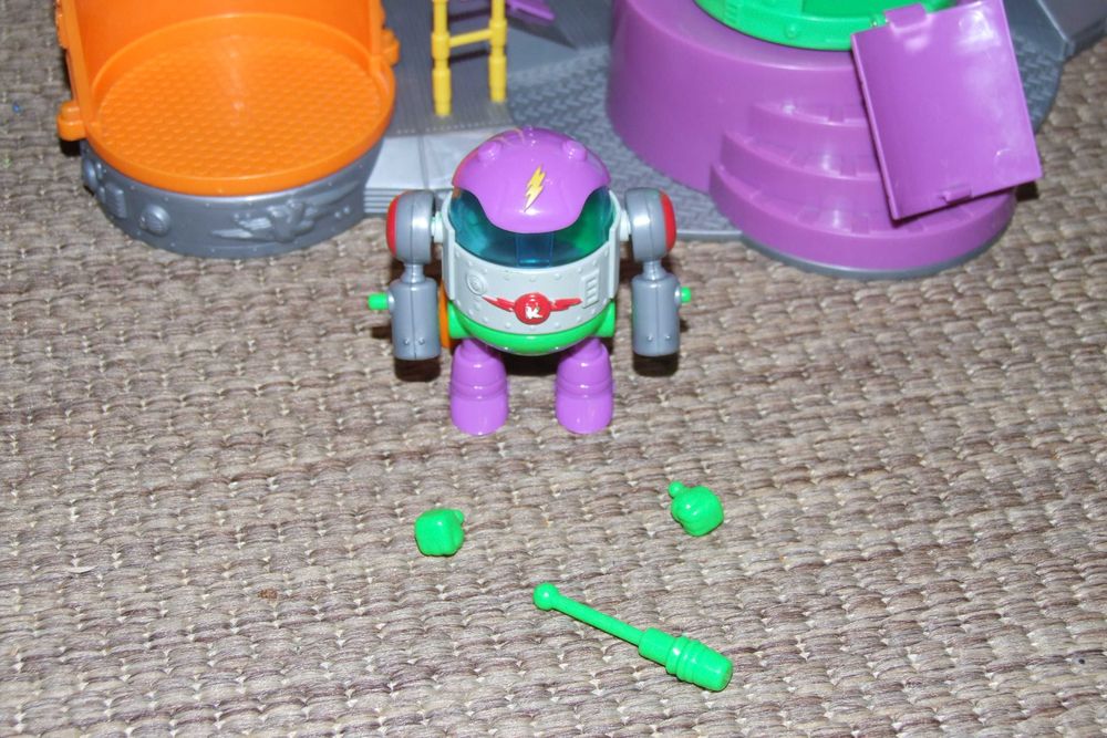 Super Zings Laboratorium prof.K